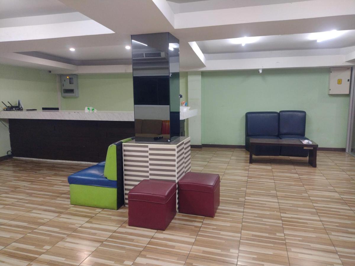 Friendly Hostel - Dmk Airport เฟรนด์ลี่ โฮสเทล ดอนเมือง Бангкок Экстерьер фото